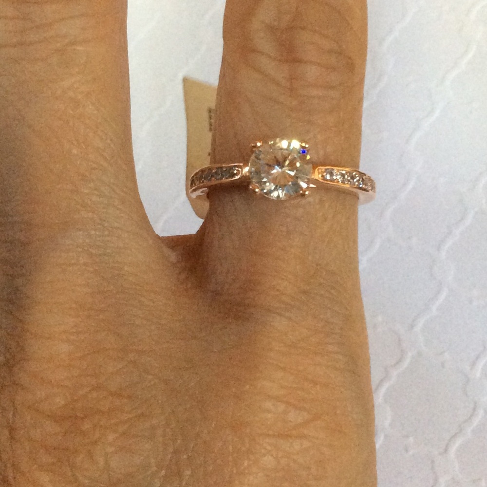 Rose Gold Sim. Diamond Solitaire Engagement Ring 7.5 - Picture 3 of 9